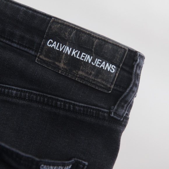Calvin Klein Mid Rise Slim Jeans - Picture 9 of 9